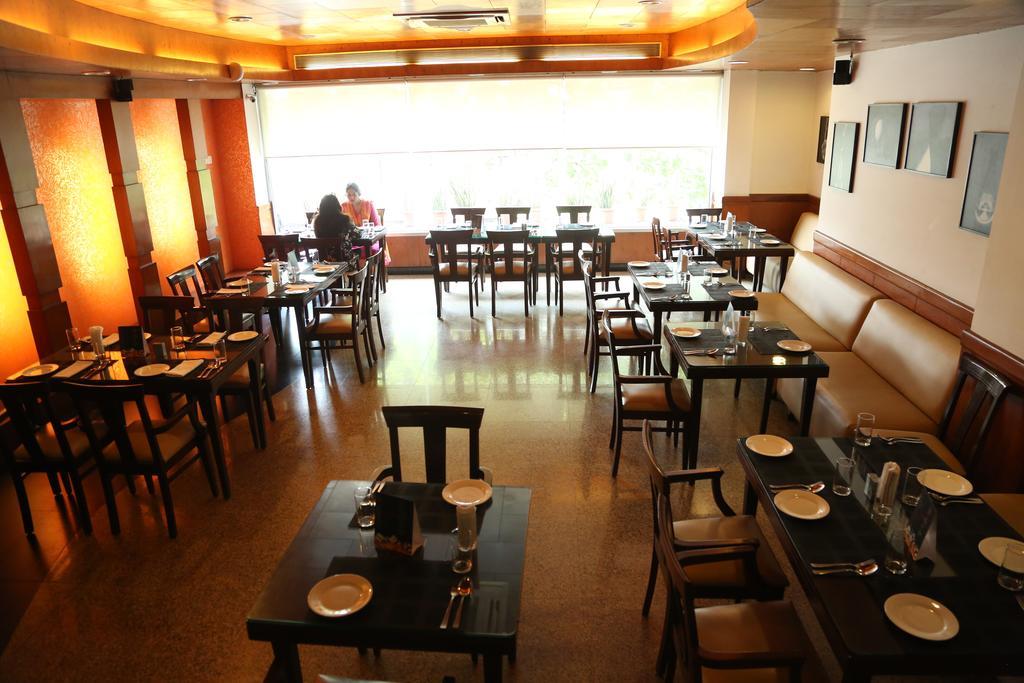 Hotel President Dehradun Dış mekan fotoğraf